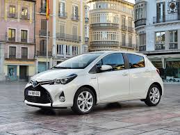 TOYOTA YAR�S OTOMAT�K BENZ�NL�